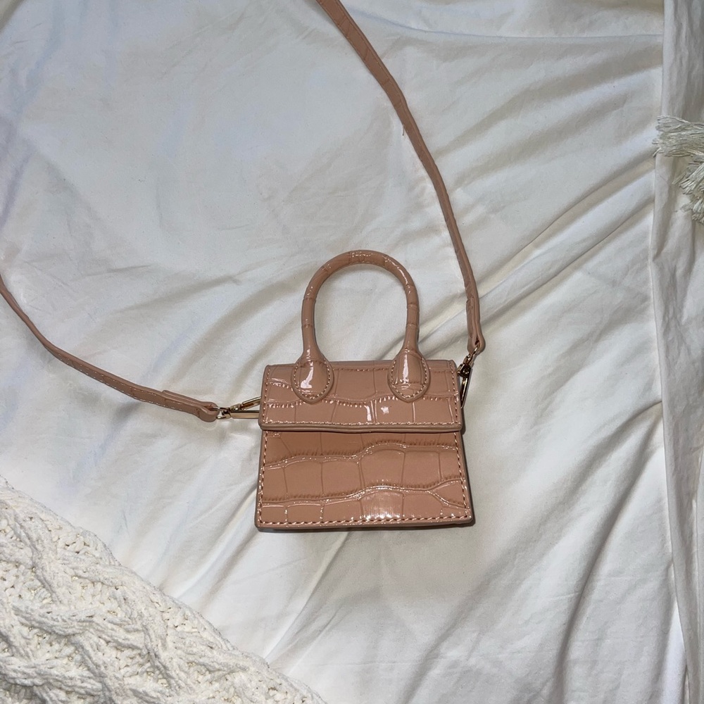Tiny Nude Bag (crossbody and belt)